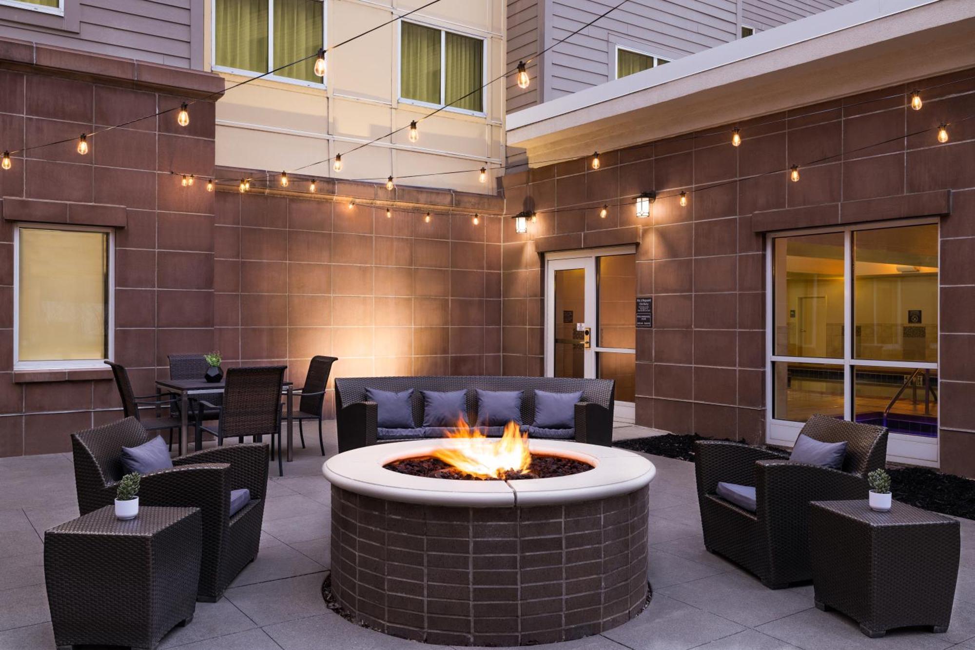 Residence Inn By Marriott Des Moines Downtown Buitenkant foto