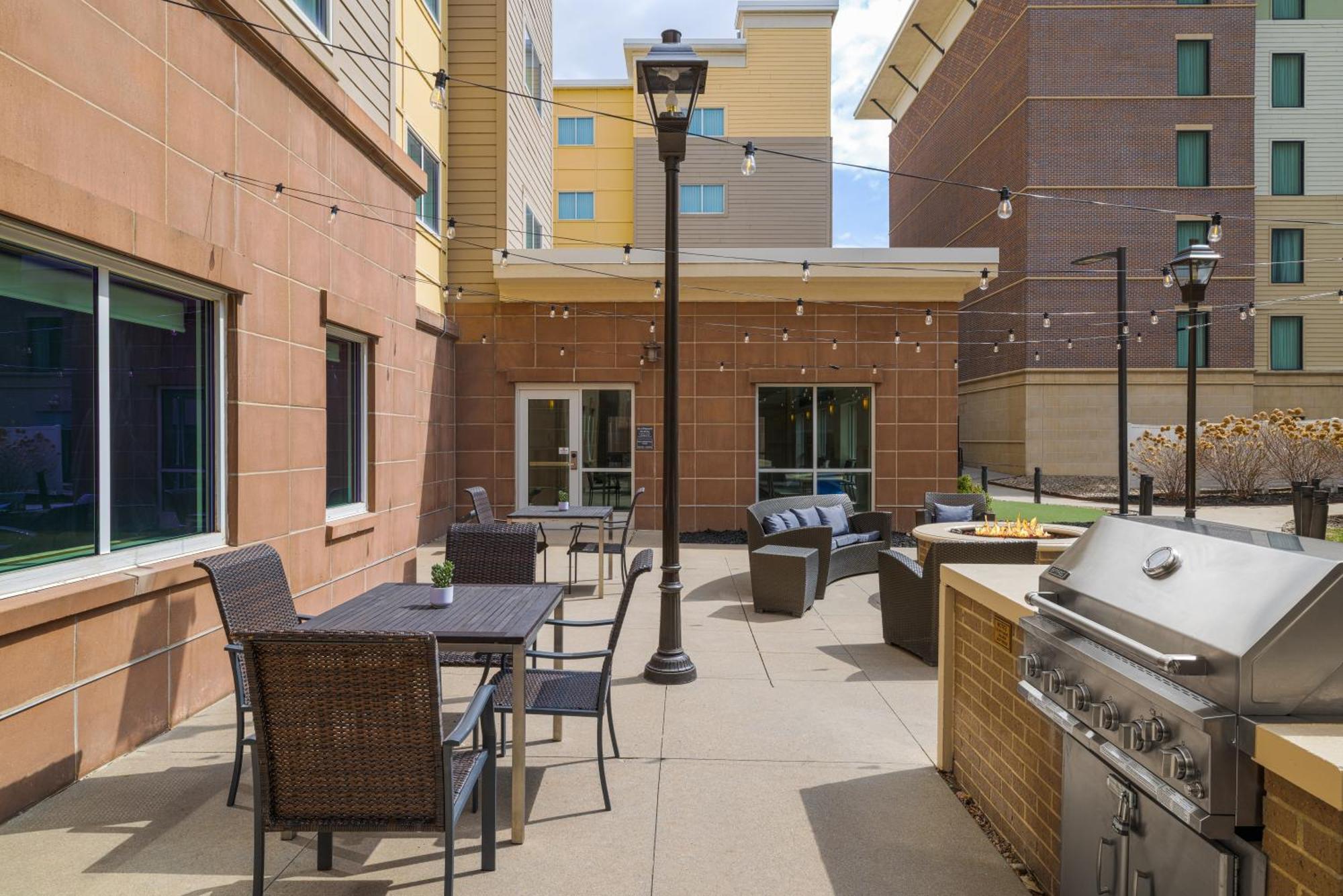 Residence Inn By Marriott Des Moines Downtown Buitenkant foto